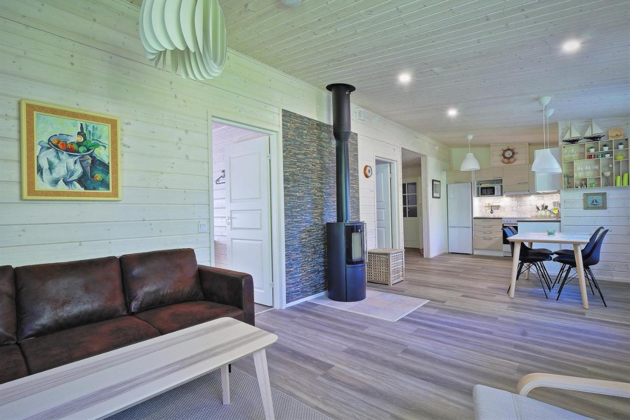 Villa Maria Cottages Jaala Екстериор снимка